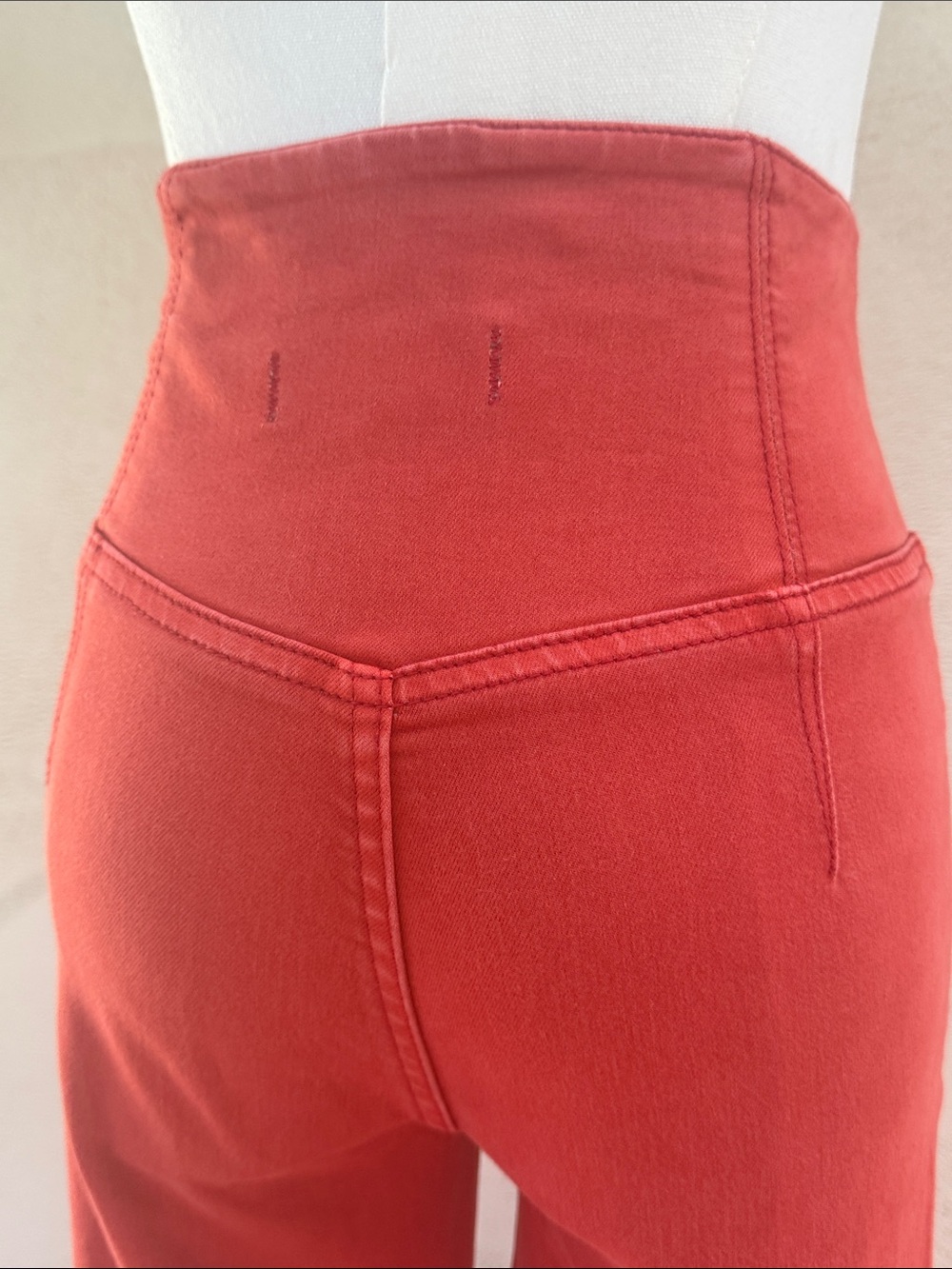 Free People We The Free Pull-On Flare Jeans Coral Red Orange Size 24 - Picture 6 of 14